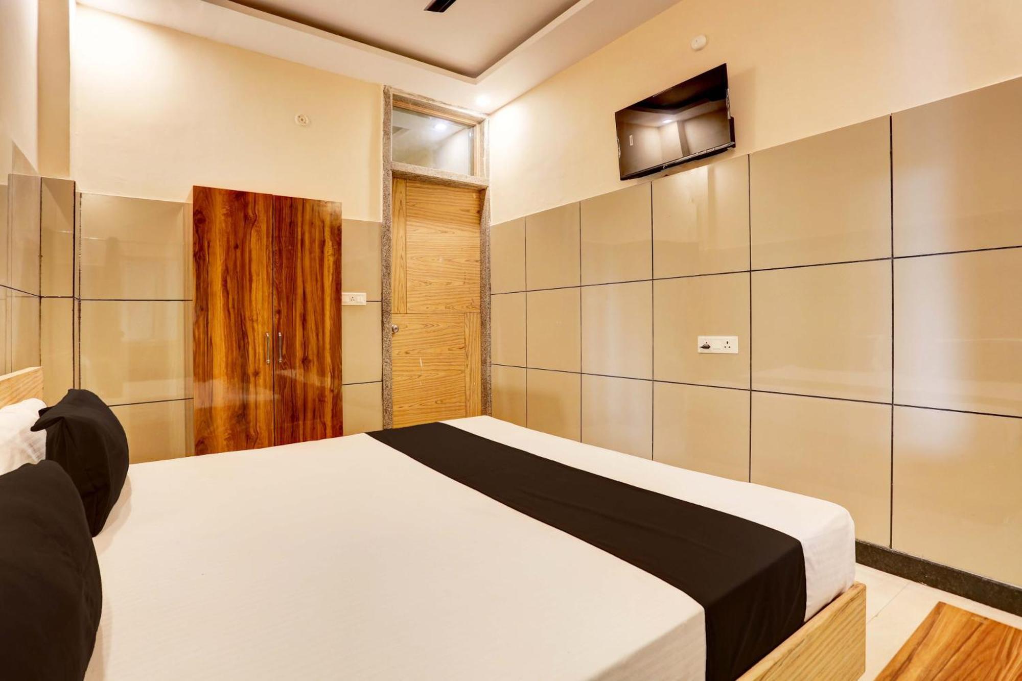 Hotel O 7 Лакхнау Екстер'єр фото